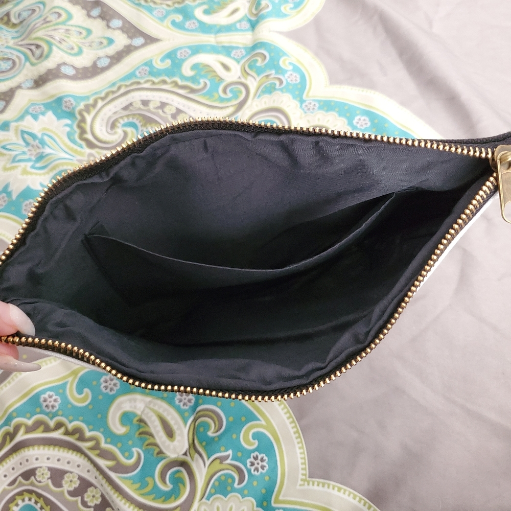 NEW Makeup Bag - Picture 2 of 2